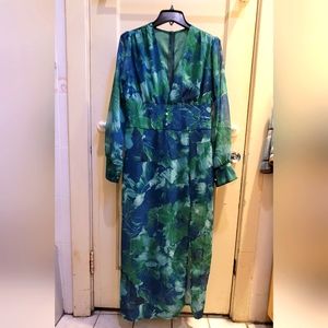 Sheer dress with front slid